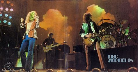 What year did Led Zeppelin play in Chicago?