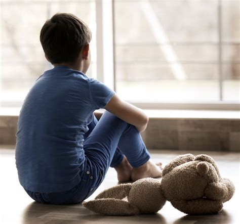 When a child feels lonely?