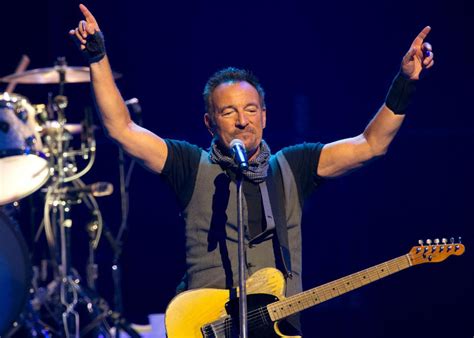When did Bruce Springsteen last tour?