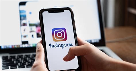 When did Instagram become popular?