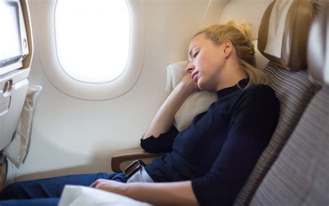 When should I sleep to avoid jet lag?