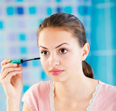 When should a girl start wearing mascara?