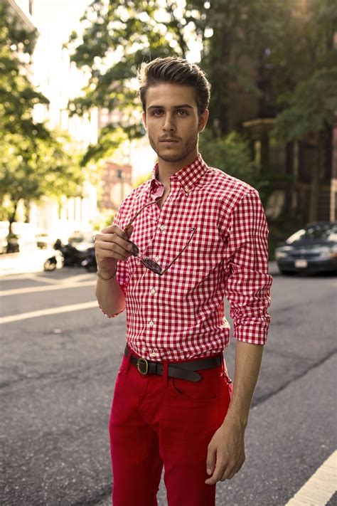 When should men wear red?