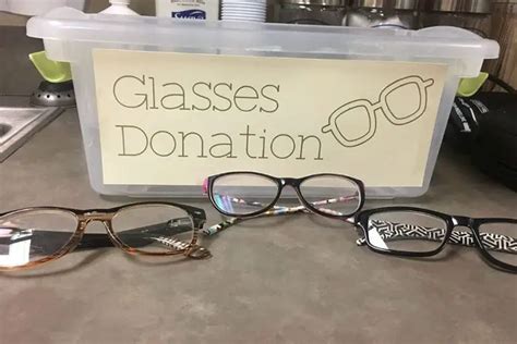 Where can I donate old glasses in Canada?