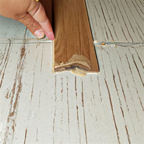 Where do you start the first row of vinyl plank flooring?