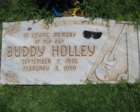 Where is Buddy Holly buried?