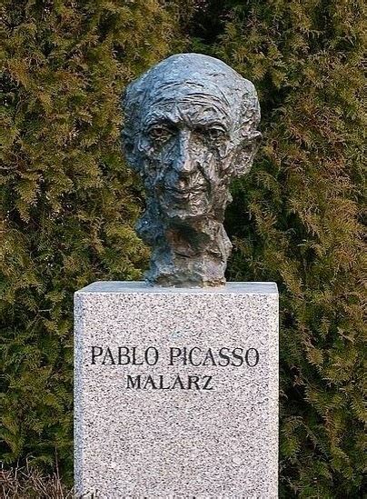 Where is Picasso buried?