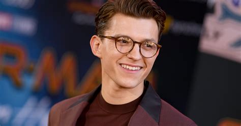 Where is Tom Holland lives now?