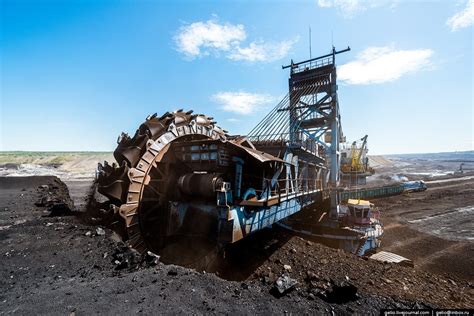 Where is the biggest mine in Russia?