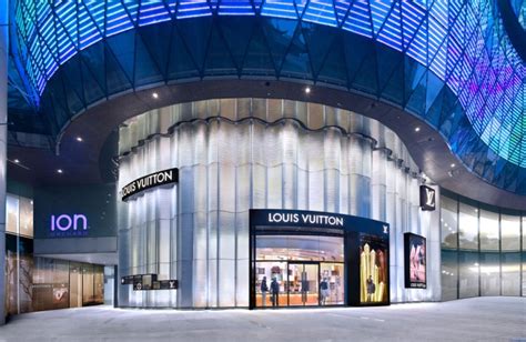 Where is the largest Louis Vuitton store in Asia?