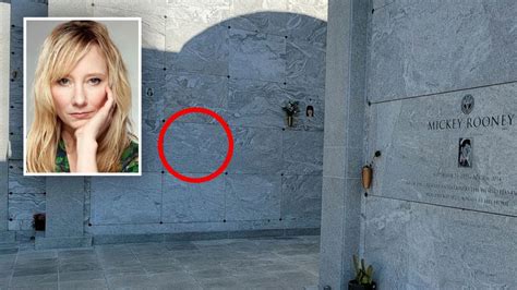 Where was Anne Heche buried?