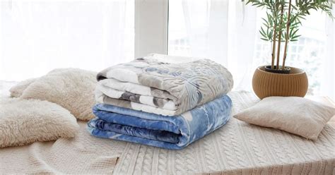 Which blanket is better polyester or microfiber?