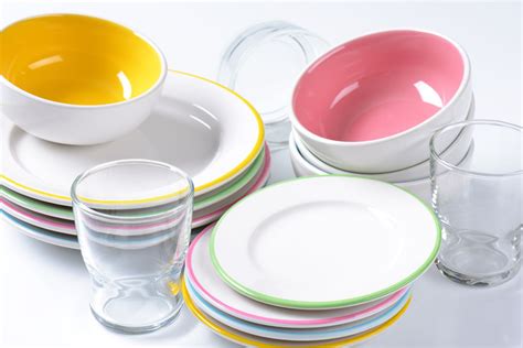 Which dinnerware is safe?