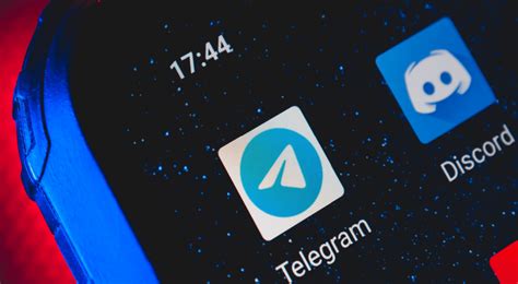 Which is best Telegram or Discord?