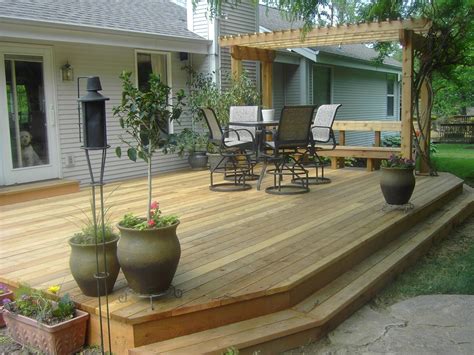 Which is better deck or patio?
