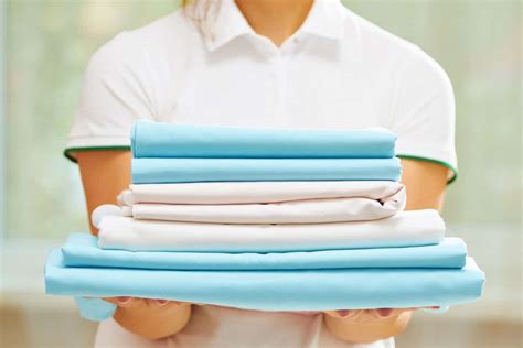 Which is easier to clean linen or cotton?