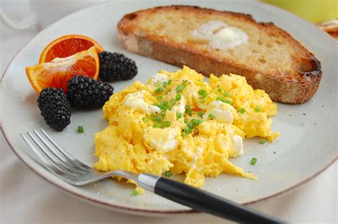 Which is healthier eggs or cheese?