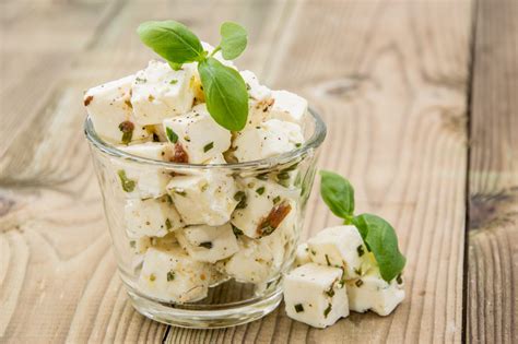 Which is saltier halloumi or feta?