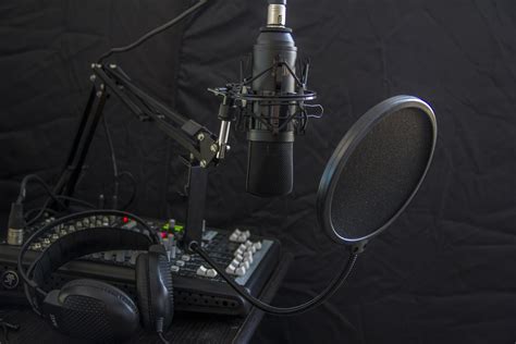 Which mic is best for voice-over?