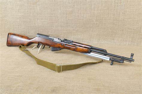 Who built Russian SKS?