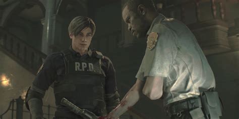Who gave Leon his knife?