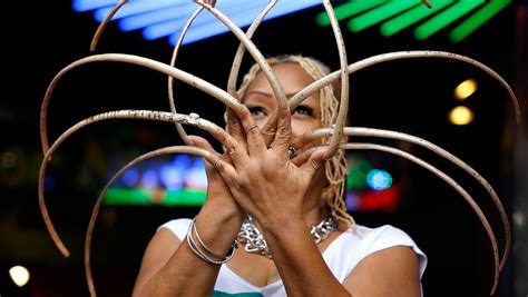 Who has the longest fingernails?