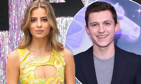 Who is Tom Holland's girlfriends?