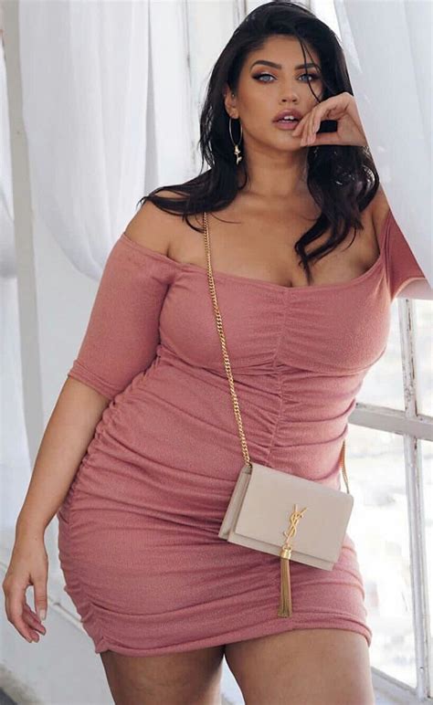 Who is the best curvy model in the world?