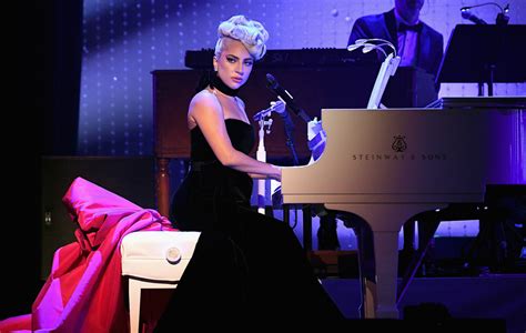 Who is the jazz artist with Lady Gaga?