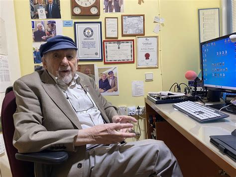 Who is the oldest journalist in the world?