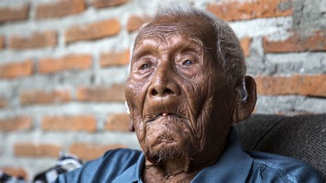Who is worlds oldest man?