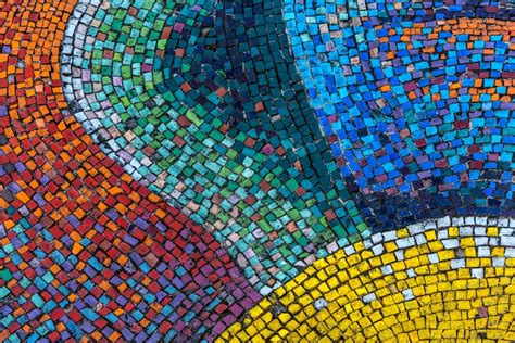 Who made the first mosaic art?