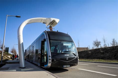 Who makes the electric bus in France?