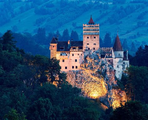 Who owns Dracula Castle in Romania?