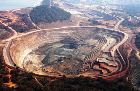Who owns cobalt mines in Congo?