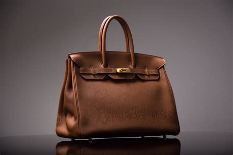 Who owns the most Hermès?