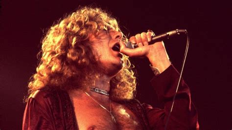 Who sang lead vocals for Led Zeppelin?