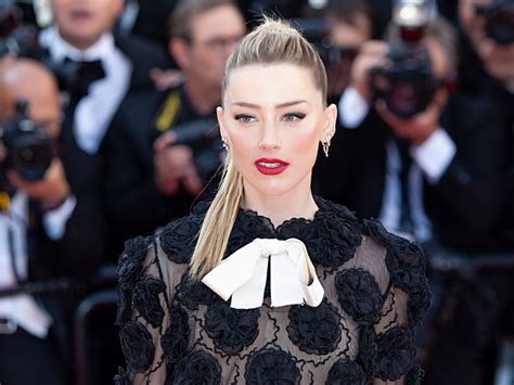 Who signed Amber Heard open letter?