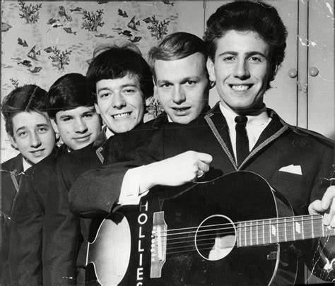 Who was the original drummer for the Hollies?