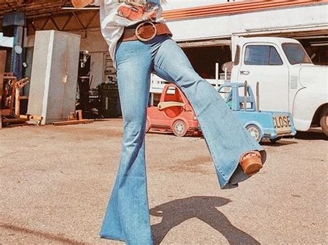 Who wore bell bottoms in the 70s?