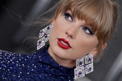 Why Taylor Swift is so rich?