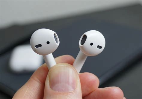 Why are 2nd gen AirPods so quiet?