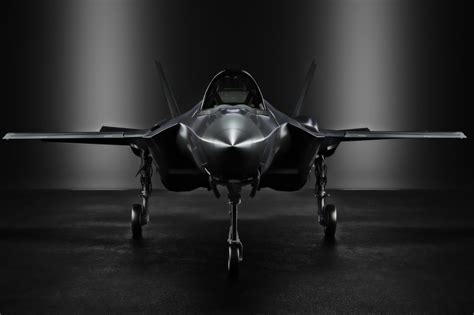 Why are F-35 so loud?