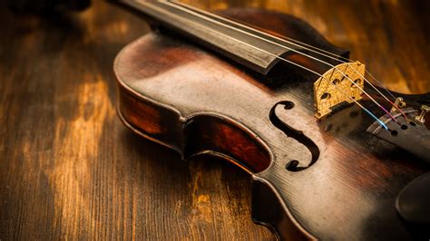 Why are Italian violins so expensive?