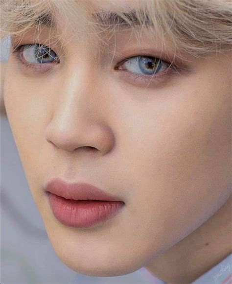 Why are Jimin's eyes different?