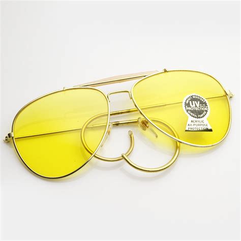 Why are driving glasses yellow?