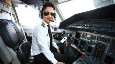 Why are female pilots rare?