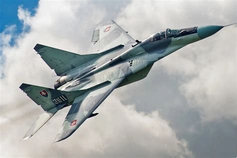 Why are fighter jets not used in Ukraine?