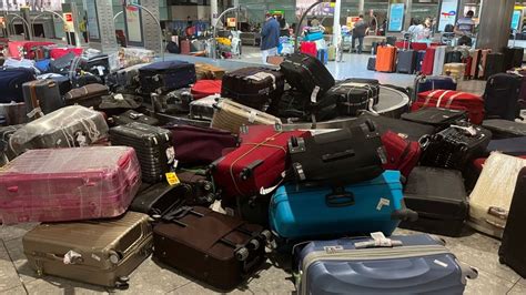 Why are luggages getting lost in Europe?