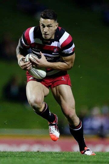 Why are rugby players quads so big?